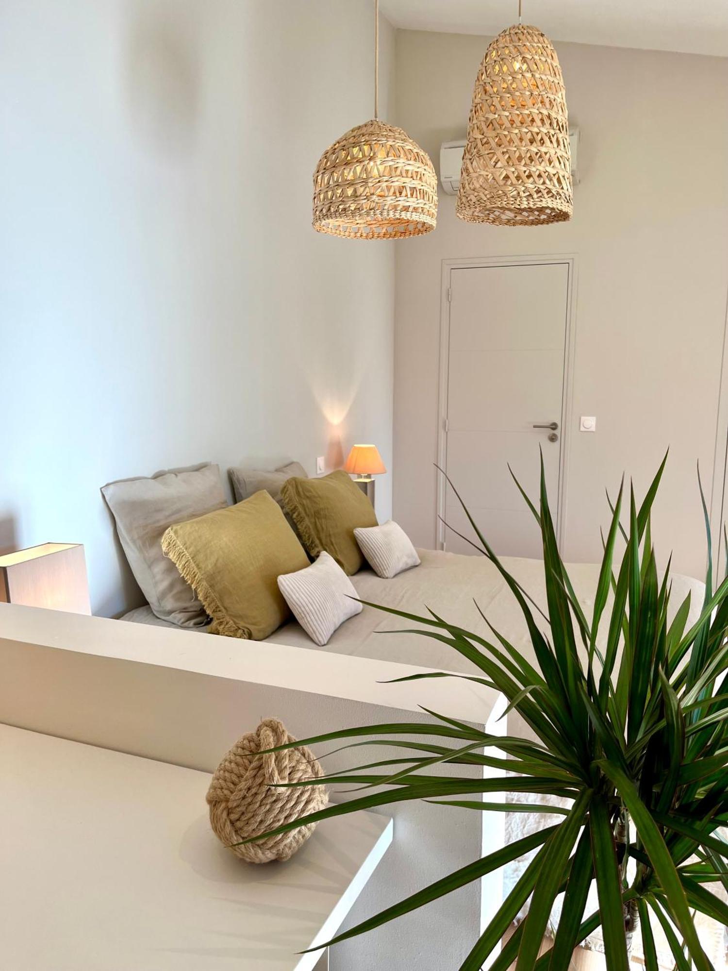 Charmante Maisonnette Avec Jardin Et Piscine Ferienhaus *