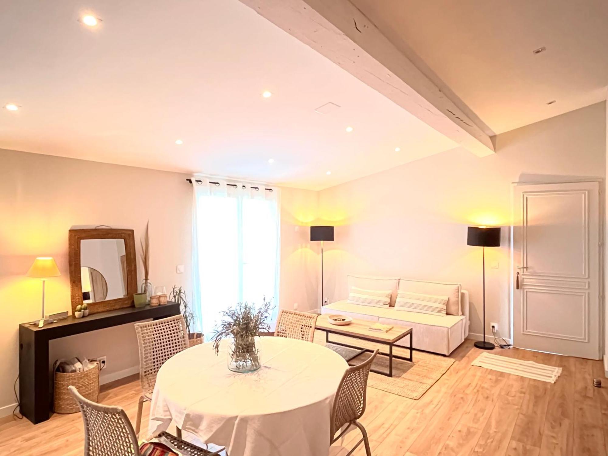 Charmante Maisonnette Avec Jardin Et Piscine Ferienhaus *